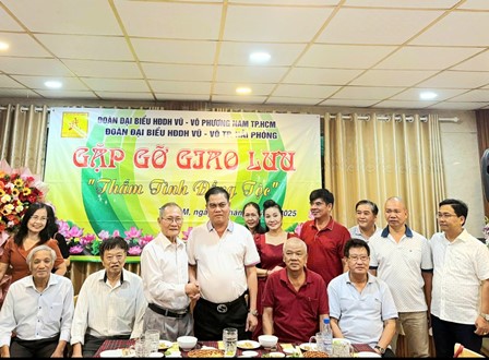 HĐDH Vũ - Võ Phương Nam - TP. Hồ Chí Minh giao lưu với HĐDH Vũ - Võ TP. Hải Phòng